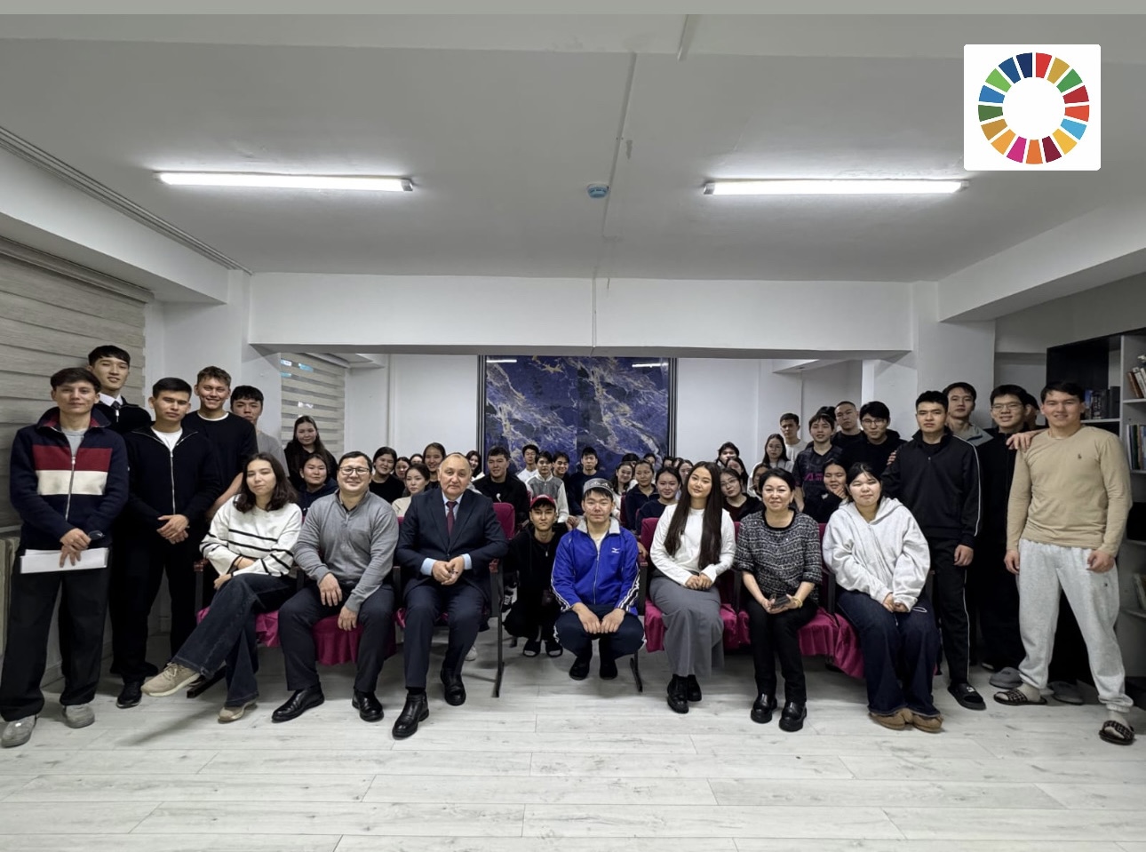 Студенттер үйіндегі тұрмыс жағдайы және тәрбие жұмысы мәселелері