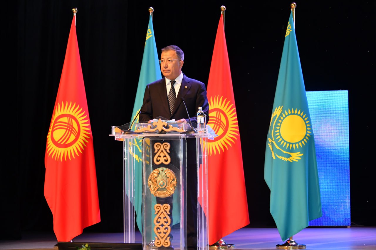 Қырғыз Республикасының Тұңғыш Президенті, академик А.Ақаевтың көшбасшылық дәрісінде сөйлеген сөзі
