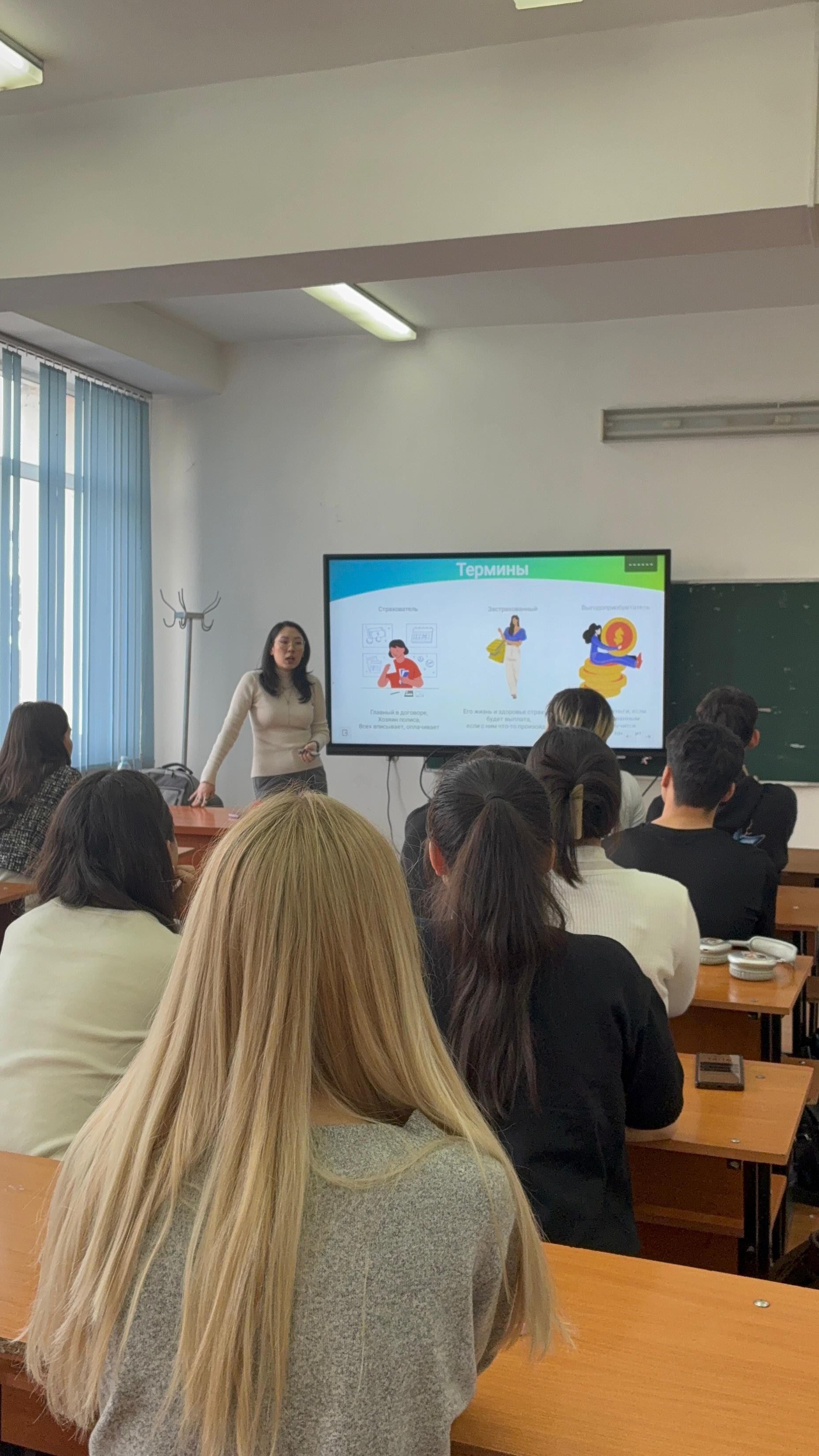 ҚазҰУ-да биология және биотехнология факультеті ТДМ тұрақты даму стратегиясы 1 шеңберінде:"кедейлікті барлық жерде оның барлық нысандарында жою" 1 курс студенттеріне "Биомедицина" оқыту семинарын өткізді