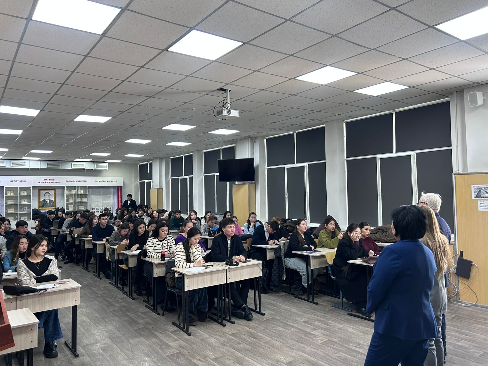 Finding International Internships and Grants and Using Them Effectively