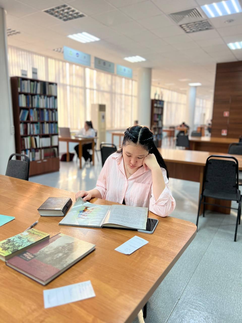 SDG 4. "40 Books Close to My"