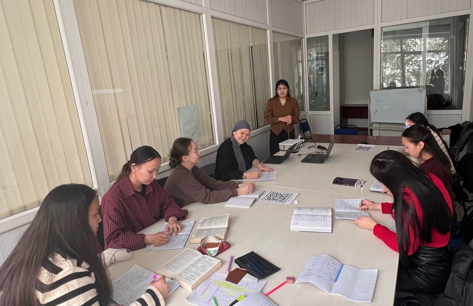 SDG-4: A demonstration  lecture on the topic:  «The life and works of Dulat Babatayuly” and a demonstration   seminar on the topic:  «Reflections of the era in Dulat Babatayuly’s poetry and his dastans»