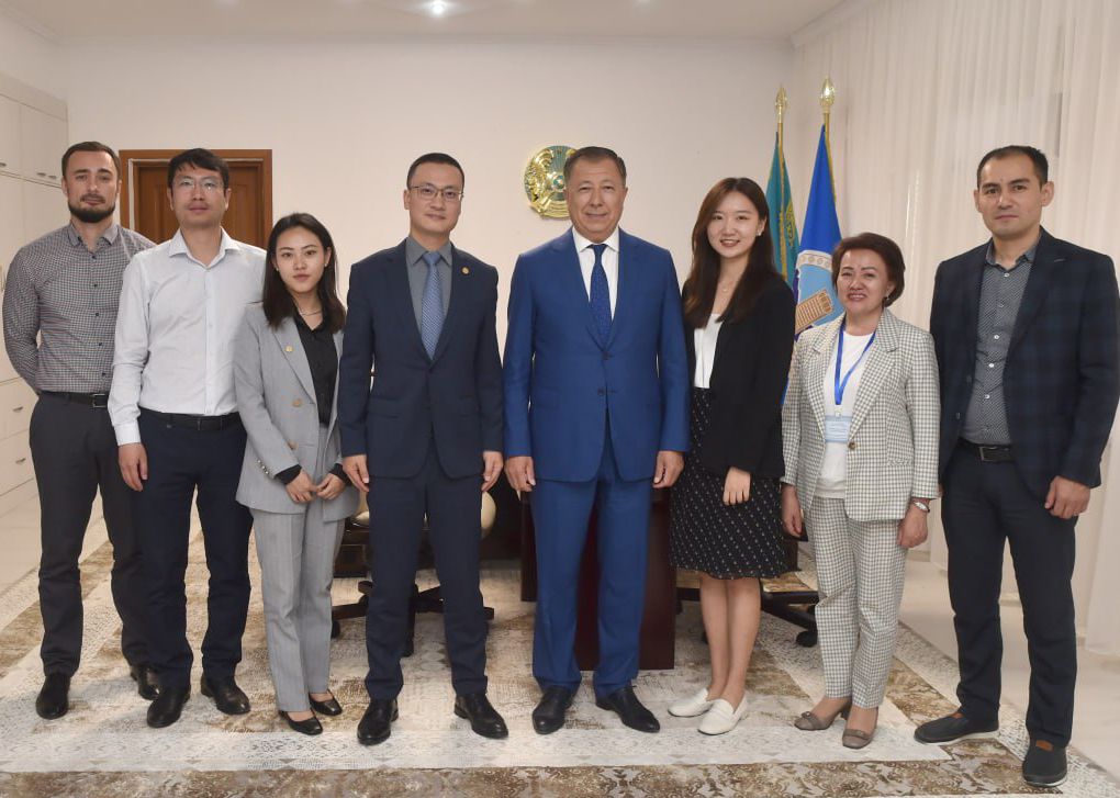 КазНУ наращивает партнерство с Huawei Technologies Kazakhstan