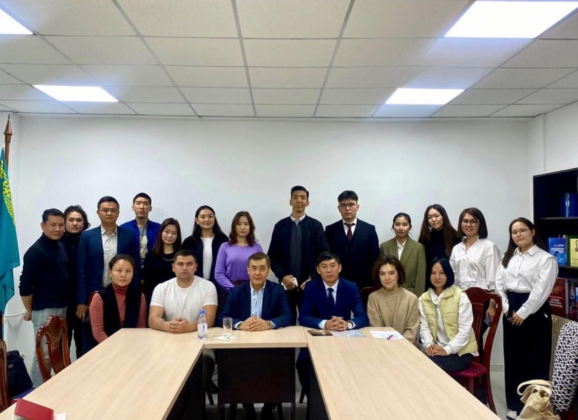Faculty of International Relations of KazNU Al-Farabi held a leadership lecture by the Extraordinary and Plenipotentiary Nurlan Bayuzakovich Yermekbayev on the topic of “Main characteristics and directions of military diplomacy of Kazakhstan&quot;