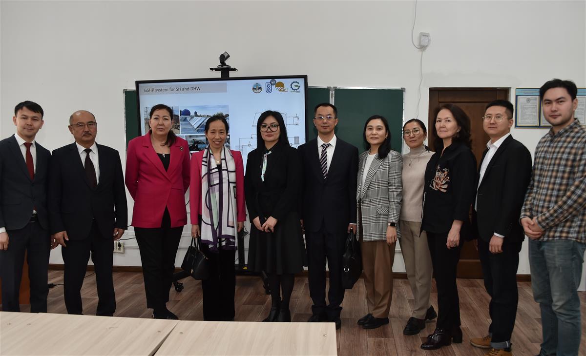 A delegation headed by the Consul General of the People&#39;s Republic of China in Almaty visited the Faculty of Mechanics and Mathematics