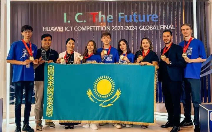 ҚазҰУ студенттері - Huawei ICT Competition байқауында жүлделі 1 ші  орын алды!