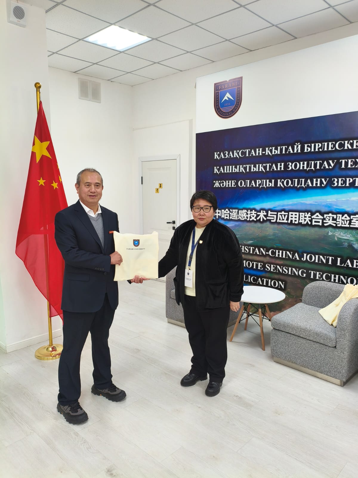 Чжанцзяцзе колледж делегациясы (ҚХР) факультетке ресми сапармен келді