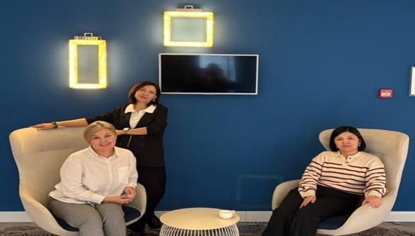 Академиядағы әйелдер: оқыту мен ғылым арасындағы тепе-теңдік