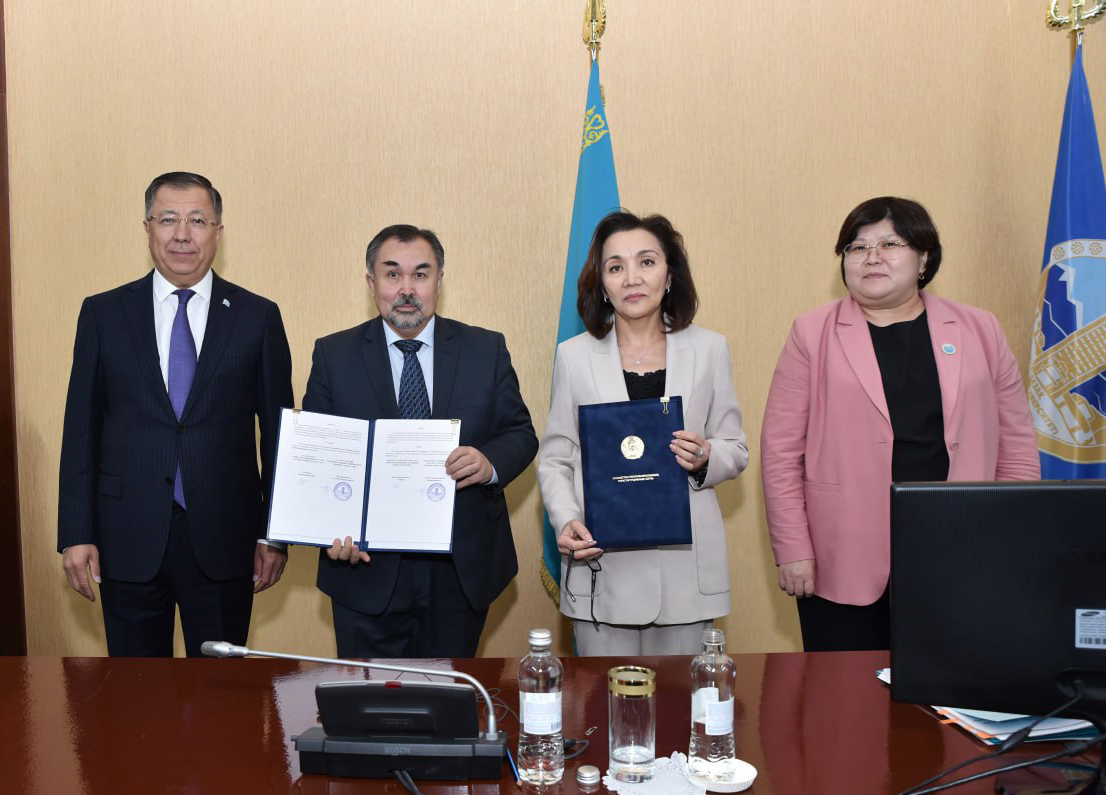 MEMORANDUM BETWEEN KAZNU AND THE CONSTITUTIONAL COURT OF THE REPUBLIC OF KAZAKHSTAN WAS SIGNED