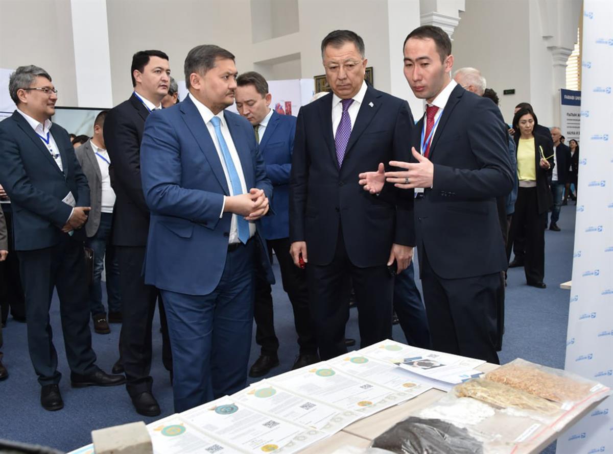 KAZNU PRESENTED LOCAL SCIENTIFIC PROJECTS TO BUSINESS REPRESENTATIVES