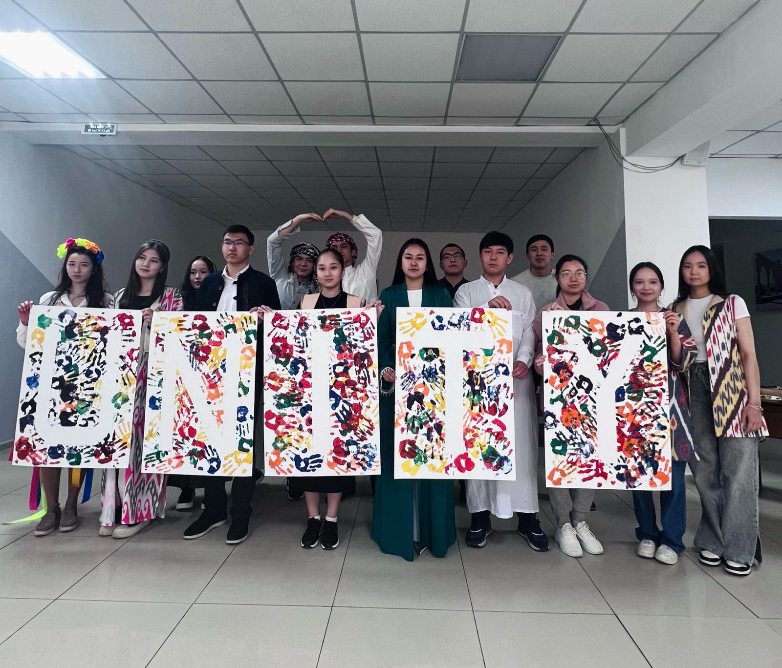 🌏🇰🇿 БІР АСПАН АСТЫНДА — бірлікке деген сүйіспеншілікпен! 🇰🇿🌏