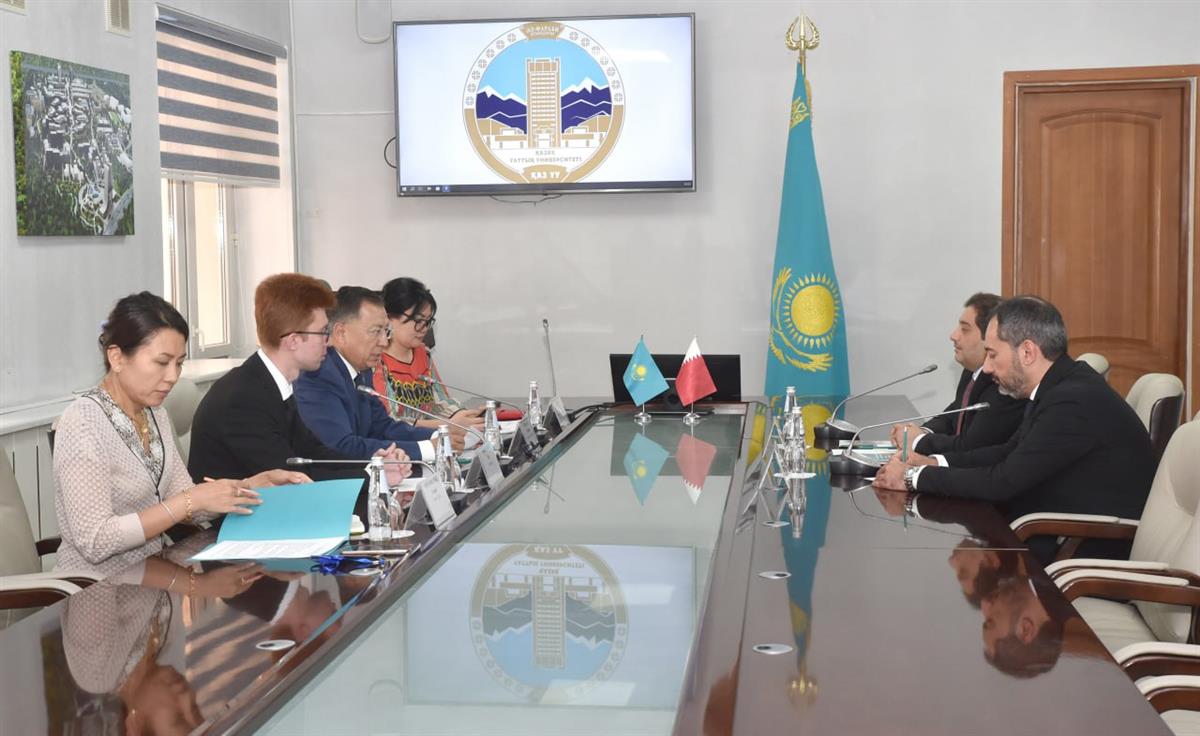 The Rector of KazNU met with the Ambassador of Qatar
