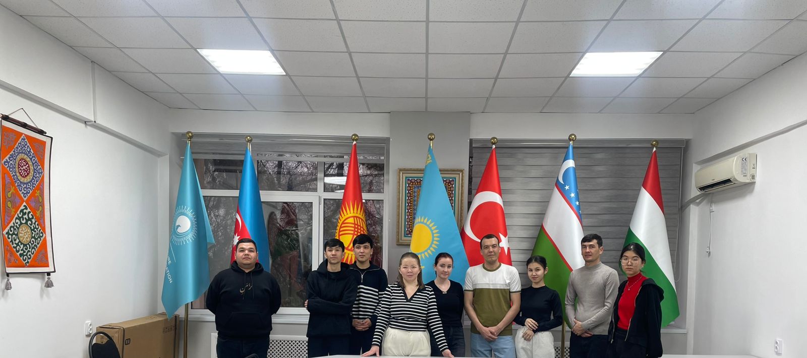 «Түркі тілдері: жаһандану дәуіріндегі түркі тілдері» тақырыбындағы дөңгелек үстел