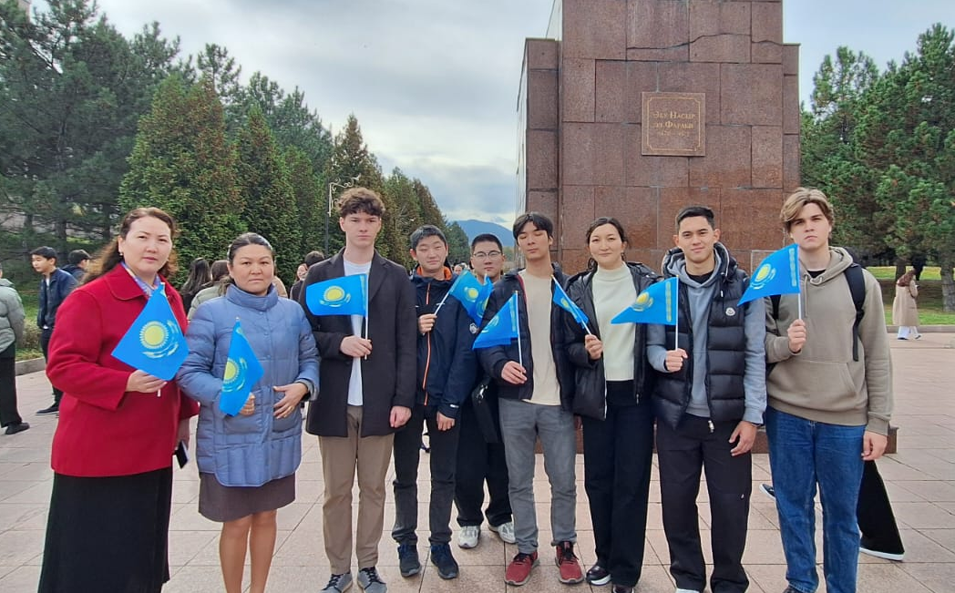 Ақпараттық жүйелер басқармасы Республика күнін әнұранмен тойлады