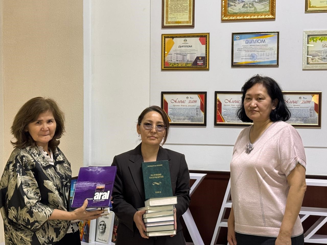 «Кітапханаға кітап сыйла» акциясы аясында