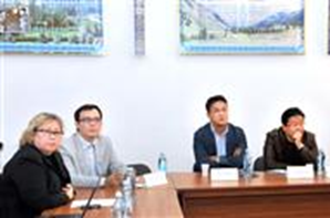 Students of faculty of philosophy and political science carried out a round table «Policy of a state language to RK» 